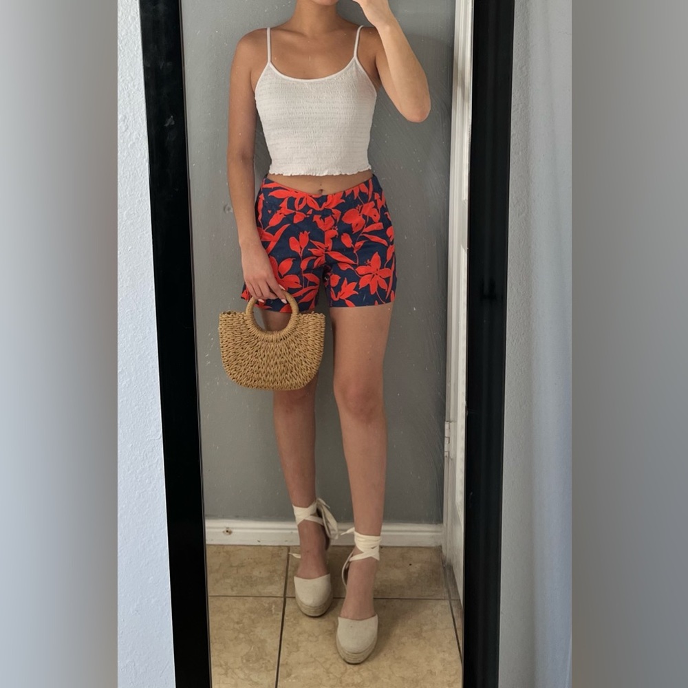 Navy Red tropical Floral Tailored Shorts sz 0 | Resort Coastal vacation casual